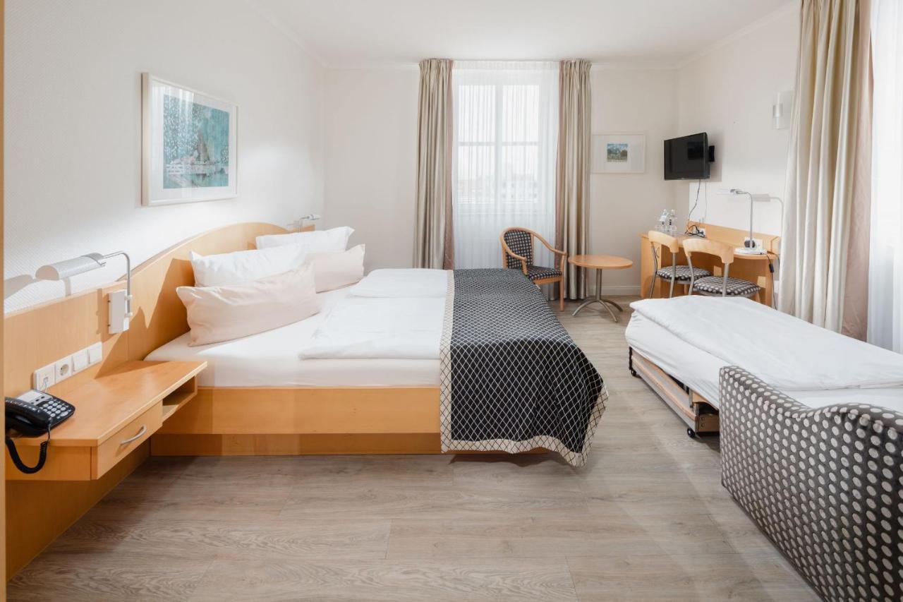 Hotel Kuenstlerhaus ノルダーナイ エクステリア 写真