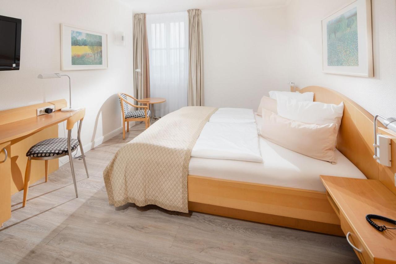 Hotel Kuenstlerhaus ノルダーナイ エクステリア 写真