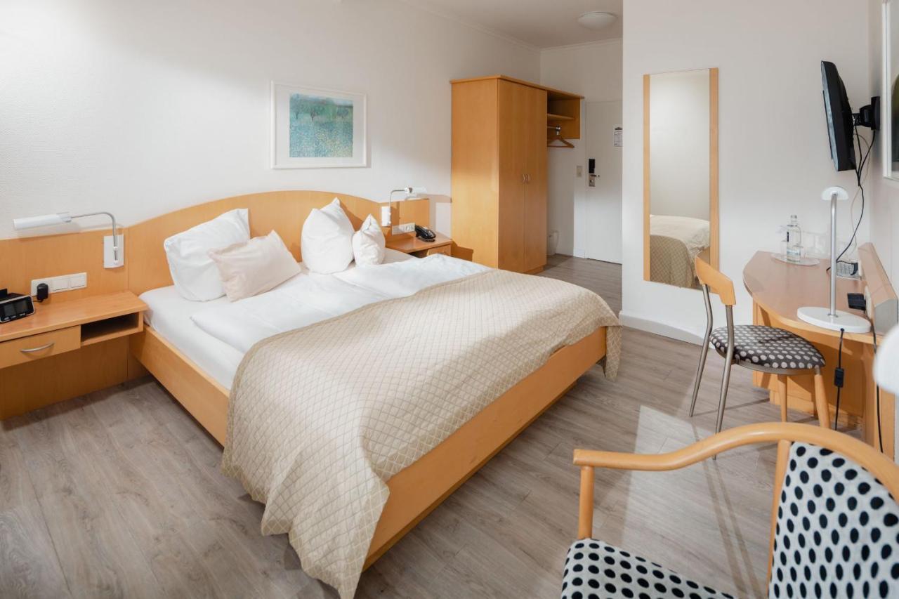 Hotel Kuenstlerhaus ノルダーナイ エクステリア 写真