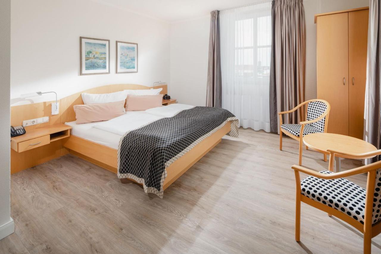 Hotel Kuenstlerhaus ノルダーナイ エクステリア 写真
