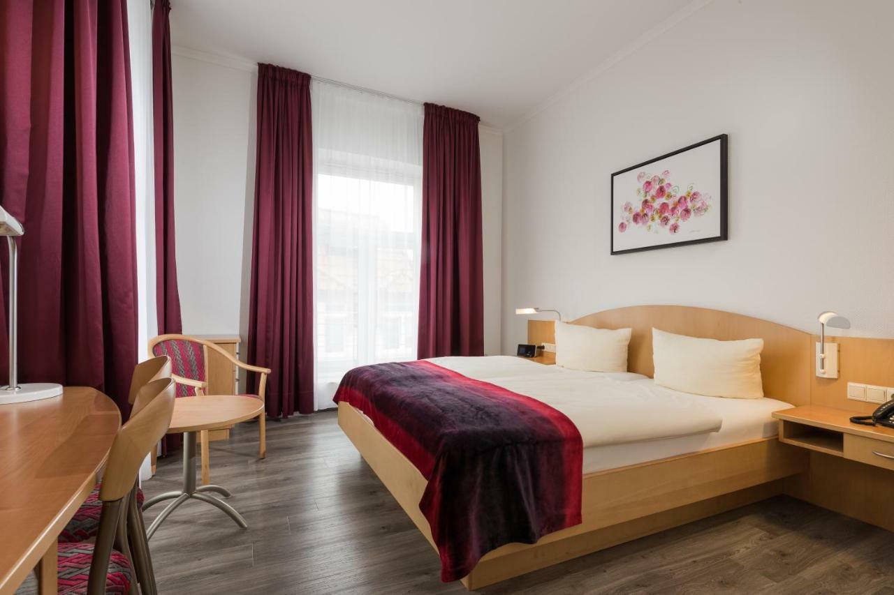 Hotel Kuenstlerhaus ノルダーナイ エクステリア 写真